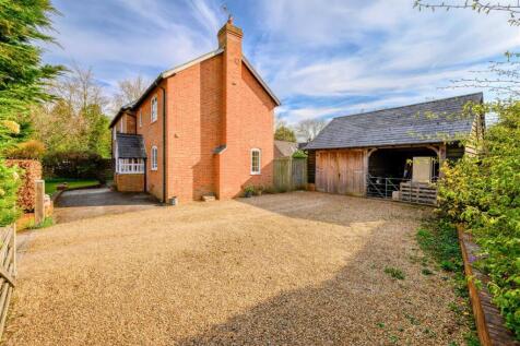 Corner Cottage - External (1 of 18).jpg