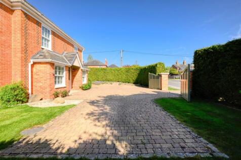 23 Woodlands Road - External (7 of 25).jpg