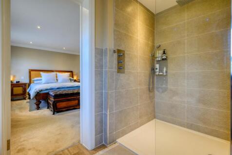 23 Woodlands Road - Internal (18 of 50).jpg
