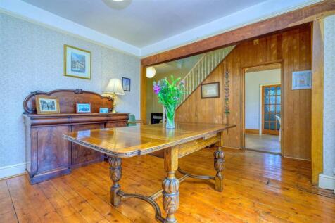 22 Sedgewell Road - Internal (14 of 49).jpg