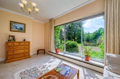 22 Sedgewell Road - Internal (16 of 49).jpg
