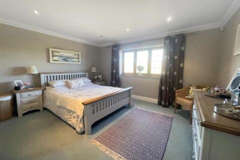 Bedroom1.jpg