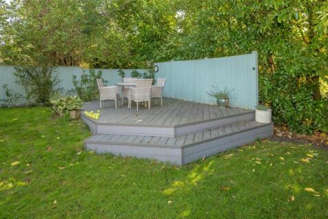 Beech House - External (4 of 13).jpg