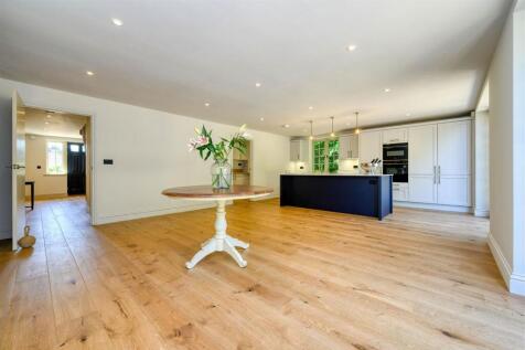 Leewood - Internal (35 of 40).jpg