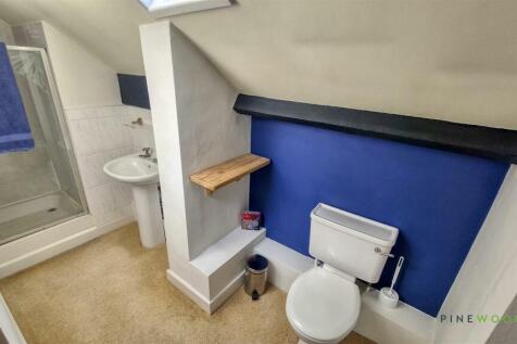 En suite two