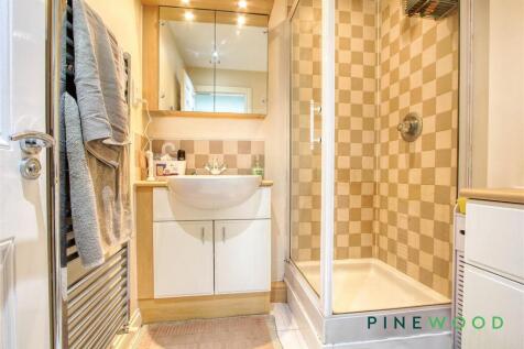 EN-SUITE 2