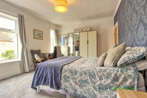 Front Bedroom
