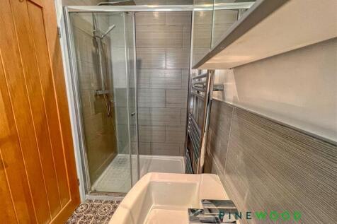 Ensuite Shower Room