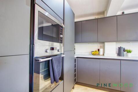OVEN / MICROWAVE