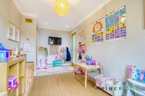 PLAY ROOM