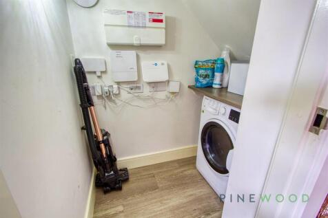 UTILITY (UNDERSTAIRS CUPBOARD)