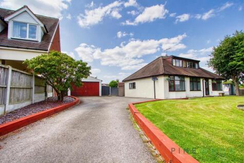 FRONT &#43; DETACHED GARAGE