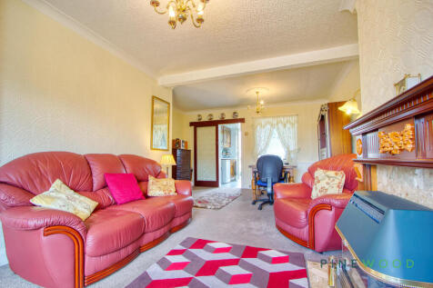 Living Room / Dining Room