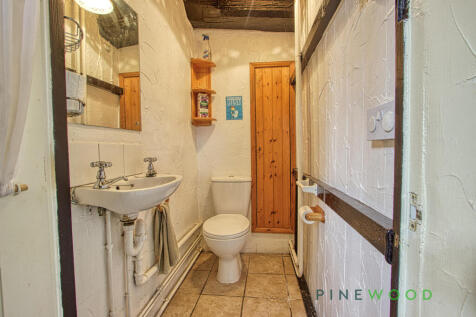 Ground Floor WC