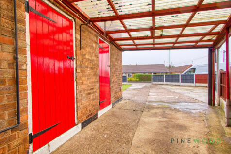 Carport / Driveway - Out Buildings