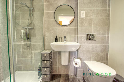 Ensuite Shower Room