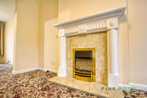 Living Room / Dining Room