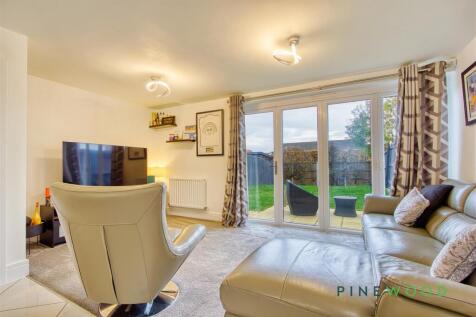 Kitchen / Dining room / Lounge