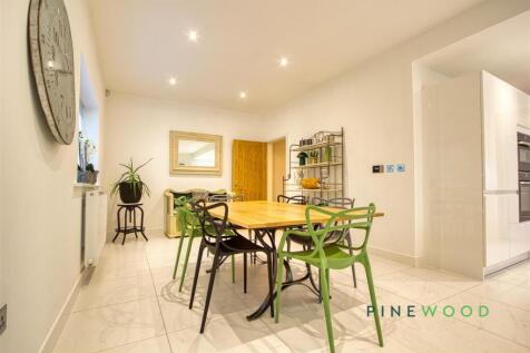 Kitchen / Family / Dining Room