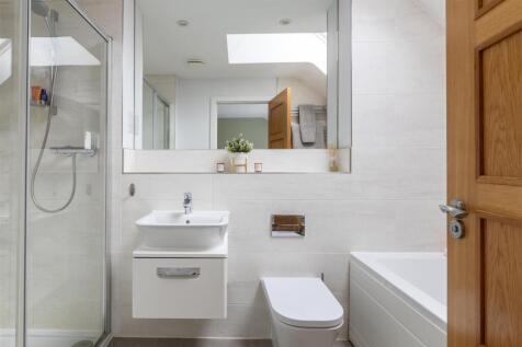 Bed 1 Ensuite