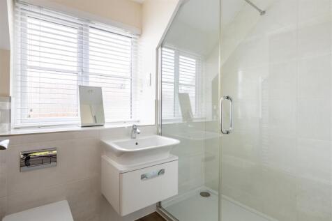 Bed 2 Ensuite