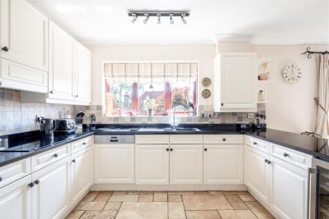 19 The Droveway-46.jpg