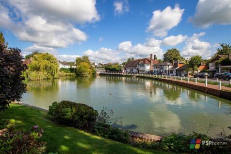 Lindfield&#39;s famous pond