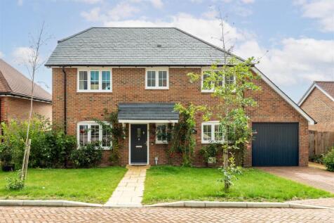 2 Walder Close-24.jpg