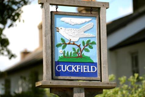 Cuckfield sign.jpg