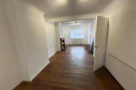 Sitting Room/Dining