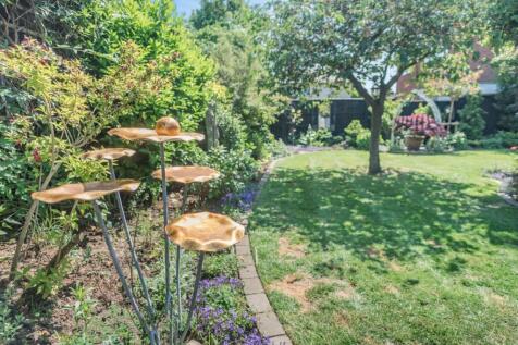 Rear Garden 2.jpg