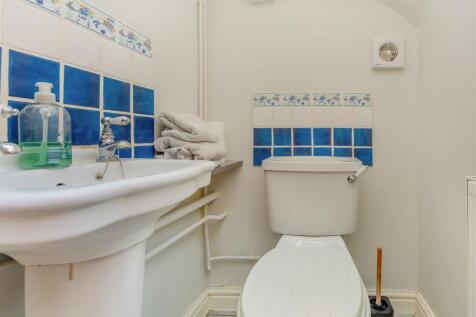 Downstairs WC.jpg