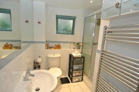 Shower Room.JPG
