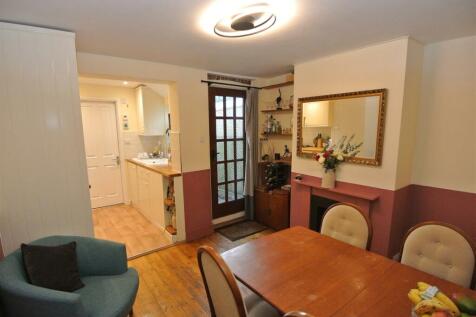 Dining Room 2.JPG