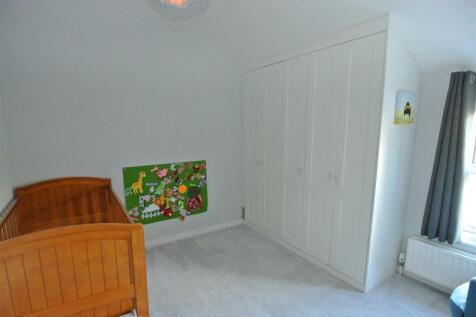 Bedroom 2.JPG