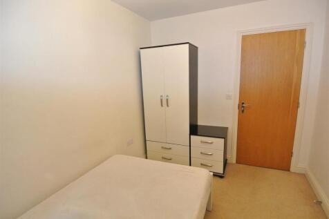 Bedroom 3a.JPG