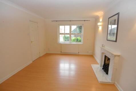 Living Room a.JPG