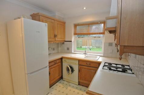 Kitchen a.JPG