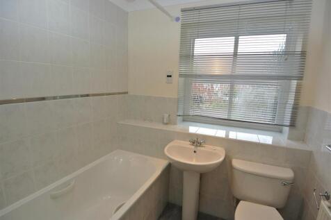Bathroom.JPG