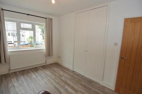 Bedroom 3a.JPG