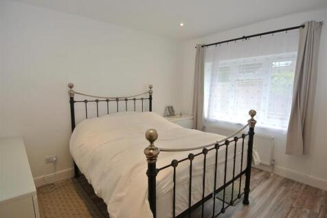 Bedroom 4.JPG