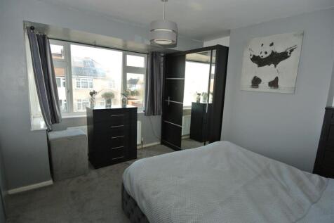 Bedroom 1.JPG