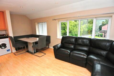 Front Room 2.JPG