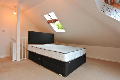 Bed 1.JPG