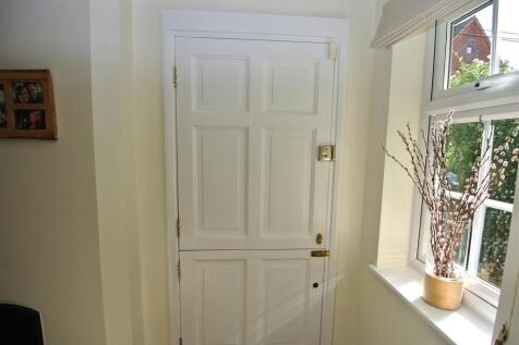Porch 2.JPG