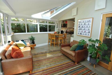 Garden Room 1.JPG