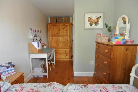 Bedroom 3a.JPG
