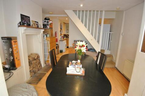 Dining Area.JPG