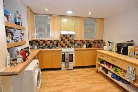 Kitchen 1.JPG