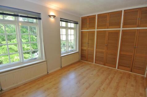 Bedroom a.JPG